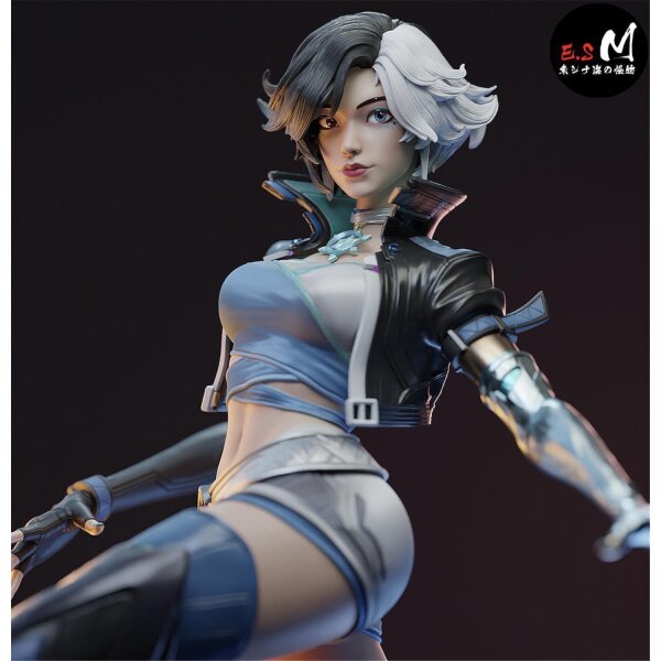 K-Pop Ice Idol Fighter | ESMonster