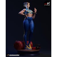 Black-Haired Asian Swimsuit Girl | ESMonster