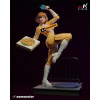 Yellow Jumpsuit Reporter | ESMonster