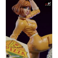 Yellow Jumpsuit Reporter | ESMonster