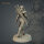 Female Vampire Warrior Walking von Galaad Miniatures aus Vampires October Release