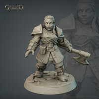 Female Dwarf Fighter von Galaad Miniatures aus Caravan...