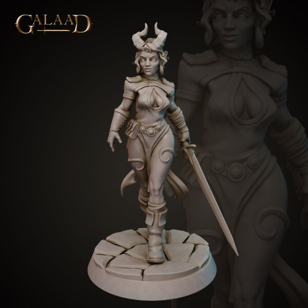 Female Tiefling Fighter von Galaad Miniatures aus Tiefling Release - Modular