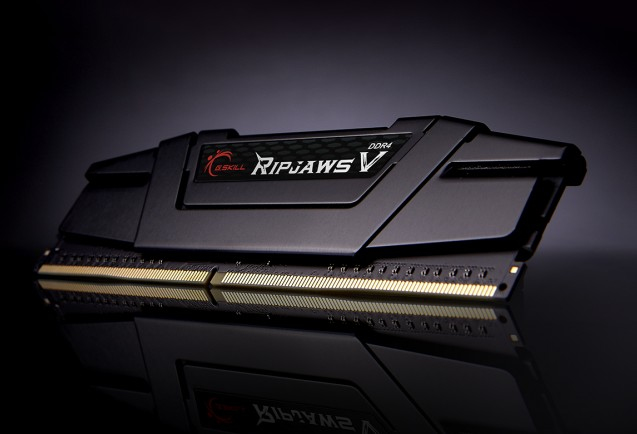 Zweites Bild vonG.Skill Ripjaws V F4-3200C16D-32GVK, 32 GB, 2 x 16 GB, DDR4, 3200 MHz, 288-pin DIMM, Schwarz