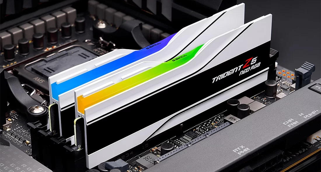 Zweites Bild vonG.Skill Trident Z5 Neo RGB F5-6000J2836G16GX2-TZ5NRW, 32 GB, 2 x 16 GB, DDR5, 6000 MHz, 288-pin DIMM